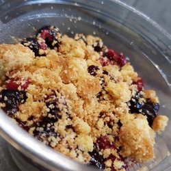 Le Hangar - Pannacotta maison, fruits rouges et crumble