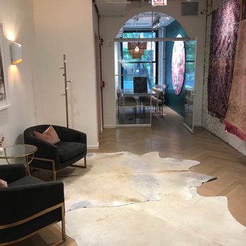 Nomad Chicago - Cozy seating - Cafes Near Me - Chicago, Illinois