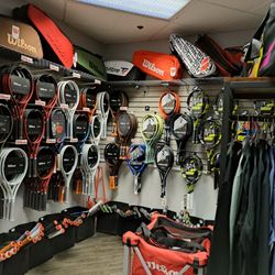 Courtside Tennis & Pickleball - Gold River - Tennis rackets or racquets