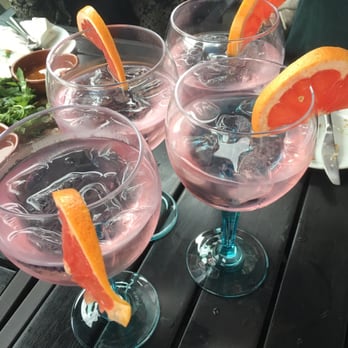 Robinson & Cleaver - Special gins - delicious - Bistros Near Me - Belfast, BFS