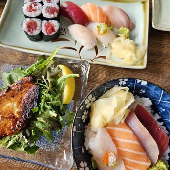 Shokudou - lunch a $18 (bottom)...nigiri set $20 (top) - Izakaya Near Me - San Francisco, California Shokudou - lunch a $18 (bottom)...nigiri set $20 (top) - Izakaya Near Me - San Francisco, California