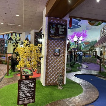 Bavarian Inn Lodge - Golf area - Hotels Near Me - Frankenmuth, Michigan