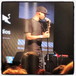 De Melkweg - Just had to say "ik kom voor MrProbz" and saw a wonderfull performance of MrProbz, Redbullstudios Live, what a great voice