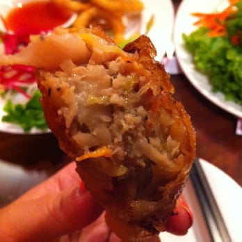 Pho Saigon Pearl - Egg roll in detail - Vietnamese Near Me - Irvine, California