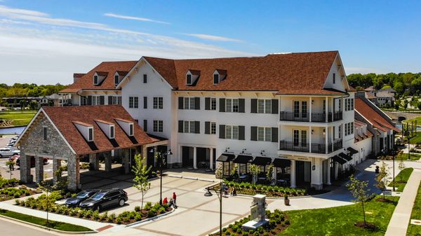 The Inn at Meadowbrook by null