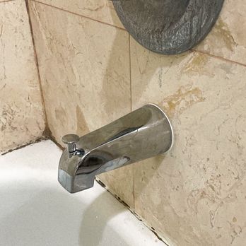 Fourtech Service - Shower head replacement - Electricians Near Me - Glendale, California Fourtech Service - Shower head replacement - Electricians Near Me - Glendale, California