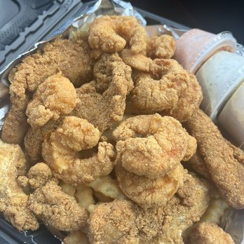 Battle’s Kitchen - Cajun seafood basket- catfish, shrimp, fries and three different sauces! - Cajun/Creole Near Me - Ferndale, Washington
