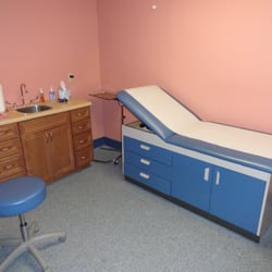 FastER Urgent Care - Clean comfortable Exam Rooms