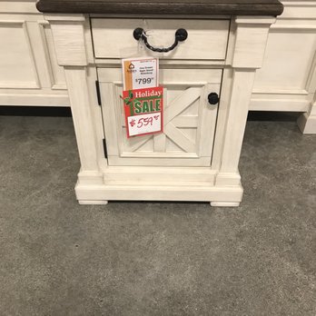 Ashley Store - End table - Furniture Stores Near Me - Gilroy, California