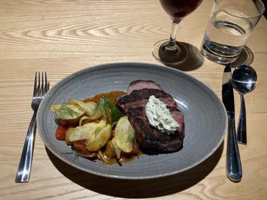 Stone Cellar Bistro by null