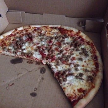 Del Vecchios - Great pizza and amazing garlic knots!! - Italian Near Me - Norfolk, Virginia