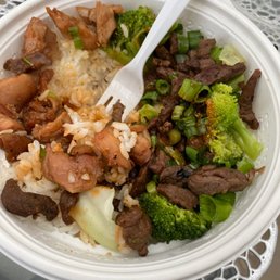 Food taste just meh now used to be fresh and good oh and $10 for this trash Food taste just meh now used to be fresh and good oh and $10 for this trash