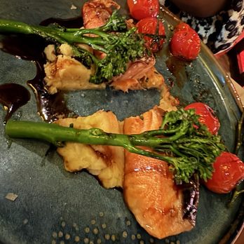 Lamucca - Salmon - Tapas Bars Near Me - Madrid, M