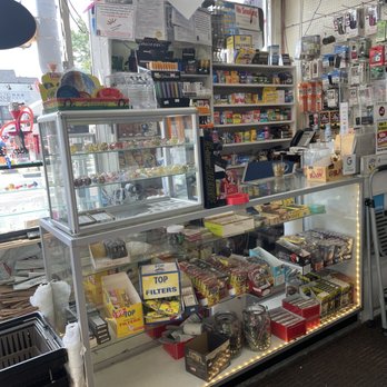 Linden's Superette - Grocery Near Me - Allston, Massachusetts