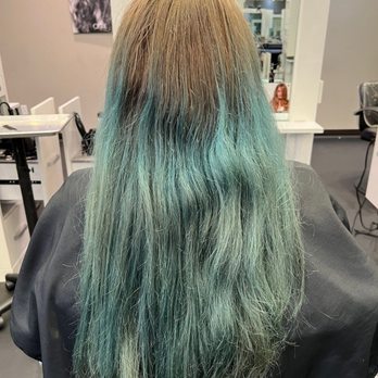 Salon W - Before Kelsie's magic... - Hair Salons Near Me - Oklahoma City, Oklahoma Salon W - Before Kelsie's magic... - Hair Salons Near Me - Oklahoma City, Oklahoma