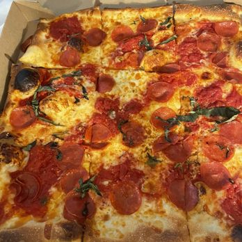 Brooklyn Pizza - Old Fashioned Pizza + pepperoni - Pizza Near Me - Stirling, New Jersey
