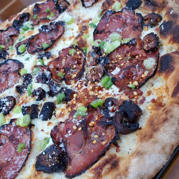 Biergarten - Pizza has a great crisp crust! - Beer Gardens Near Me - Santa Barbara, California Biergarten - Pizza has a great crisp crust! - Beer Gardens Near Me - Santa Barbara, California