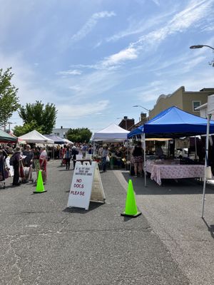 32nd Street Farmers Market by null