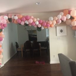 This was the week after the party when we moved it inside. It lasted for weeks! This was the week after the party when we moved it inside. It lasted for weeks!