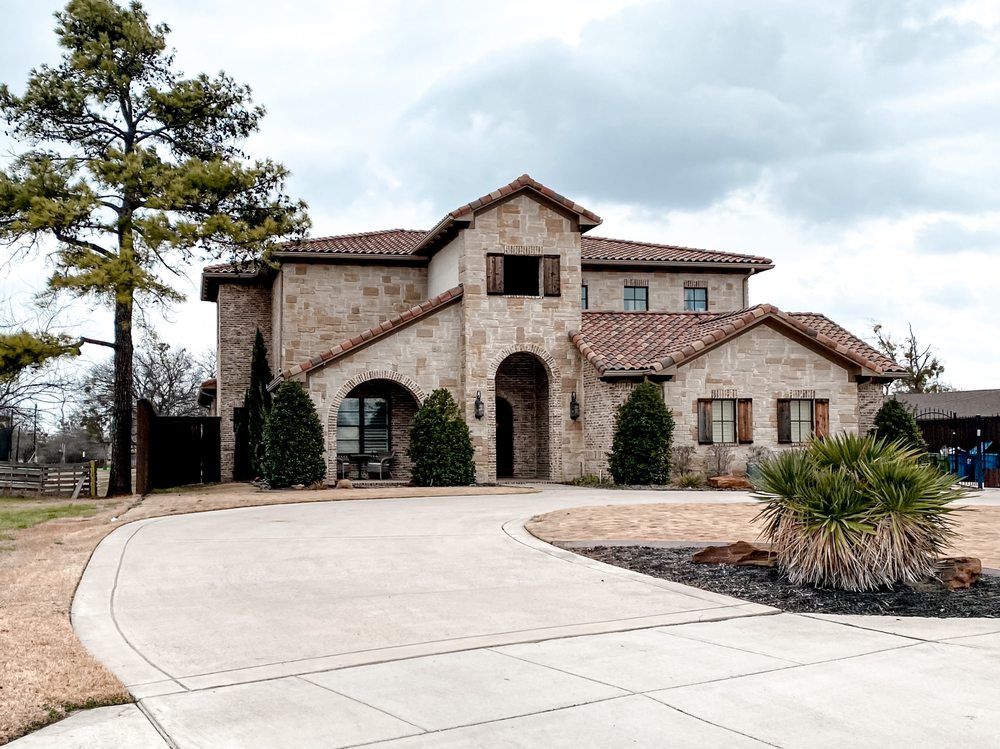 Slide of Amity Roofing