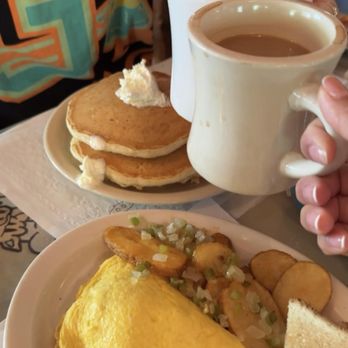 Piggy's Restaurant - Breakfast & Brunch Near Me - Lake Harmony, Pennsylvania Piggy's Restaurant - Breakfast & Brunch Near Me - Lake Harmony, Pennsylvania