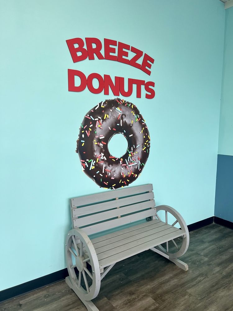 Breeze Donuts and Kolaches Logo