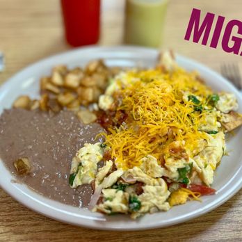 Macho Taco - Migas, papas, frijoles. - Mexican Near Me - Austin, Texas