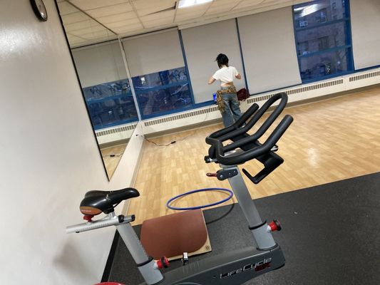 Chelsea Pool by null