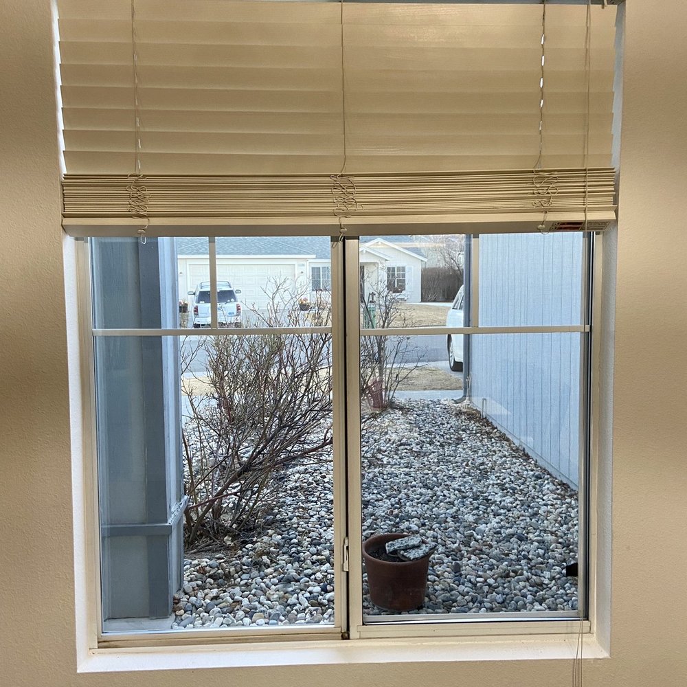 Sterling Handyman Services - Old Blinds (Before) - Handyman Near Me