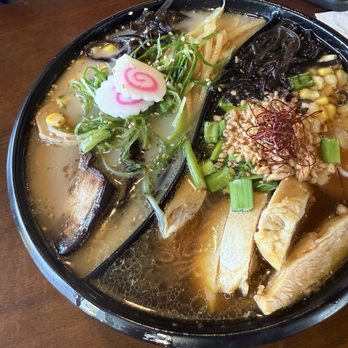 Oodle Ramen - Split choice Aroma Miso Ramen and tankatsu - Ramen Near Me - Orlando, Florida