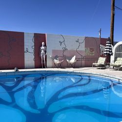 El Pais Motel & Campgrounds