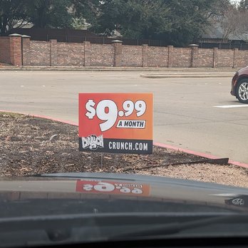 Crunch Fitness - Plano - Gyms Near Me - Plano, Texas