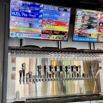HUDL Brewing Company - Great options on tap (bartender for scale) - Breweries Near Me - Las Vegas, Nevada HUDL Brewing Company - Great options on tap (bartender for scale) - Breweries Near Me - Las Vegas, Nevada