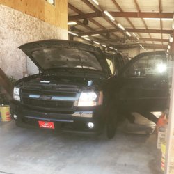 Alex's Body Shop - Helping me get my life line back up and running this Morning! Thank god for good southern people.