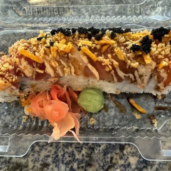 Oyuki Sushi - Kitchen Sink roll - Sushi Bars Near Me - Santa Cruz, California