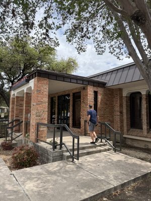 TOBIN LIBRARY - Updated July 2026 - 28 Photos & 11 Reviews - 4134 Harry ...