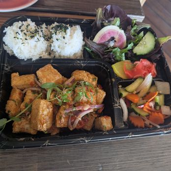 PublicUs - Vegan Bang Fu Tofu Bento - Coffee & Tea Near Me - Las Vegas, Nevada