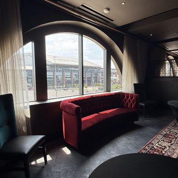 Hearsay Arlington - Super cool spot on the 3rd floor of Hearsay overlooking Globe Life Field - Lounges Near Me - Arlington, Texas Hearsay Arlington - Super cool spot on the 3rd floor of Hearsay overlooking Globe Life Field - Lounges Near Me - Arlington, Texas