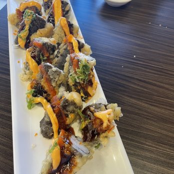 Sushi Bomb - T60. Volcano Special Roll - Japanese Near Me - Pittsburgh, Pennsylvania