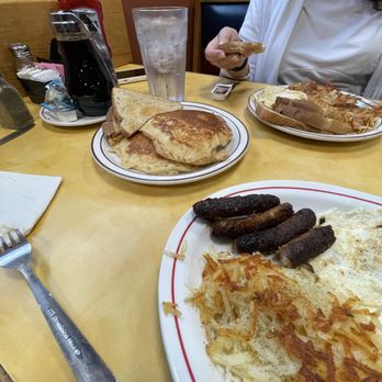 Frisch's Big Boy - Burnt Sausage - American Near Me - Maumee, Ohio