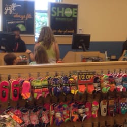 Shoe Carnival - Checkout area
