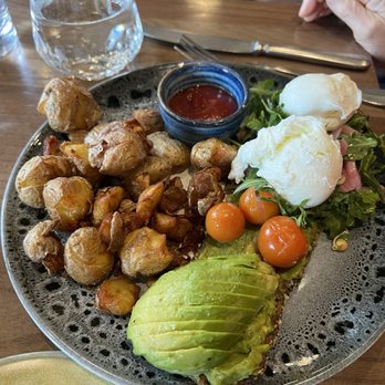 Brazen - Avocado toast - Canadian (New) Near Me - Banff, Alberta