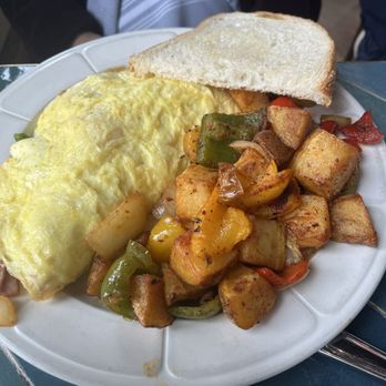 Drakes - Denver Omelette - New American Near Me - San Carlos, California