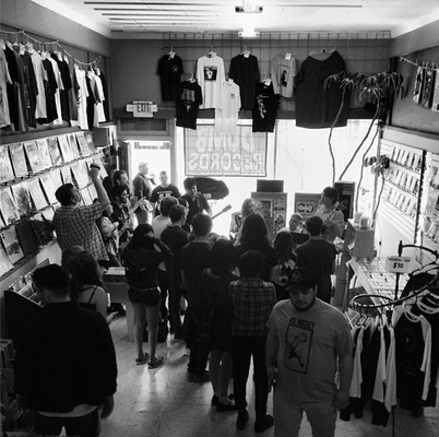 Dumb Records by null