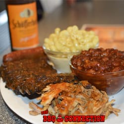 The BBQ Connection - Sampler, baked beans, mac & cheese