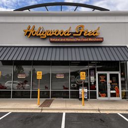 Exterior photo of Hollywood Feed - Birmingham, Alabama Exterior photo of Hollywood Feed - Birmingham, Alabama