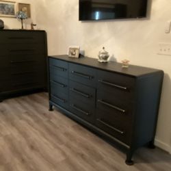 Exclusive Furniture - Dresser and chest of drawers