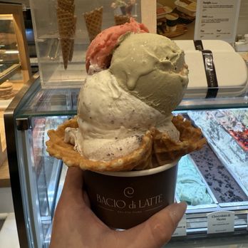 Bacio Di Latte - The masterpiece - Ice Cream & Frozen Yogurt Near Me - San Jose, California