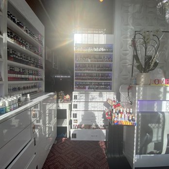 Cosmo Beauty Bar - Nail polish section - Nail Salons Near Me - Washington, DC, District of Columbia