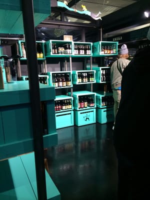 Mikkeller & Friends Bottleshop by null